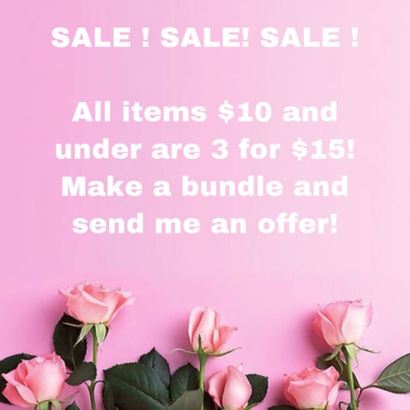 red peace and love graphic t-shirt - Picture 5 of 5